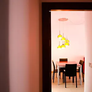 real-de-cartuja-apartments-suites.es-andalucia.com/